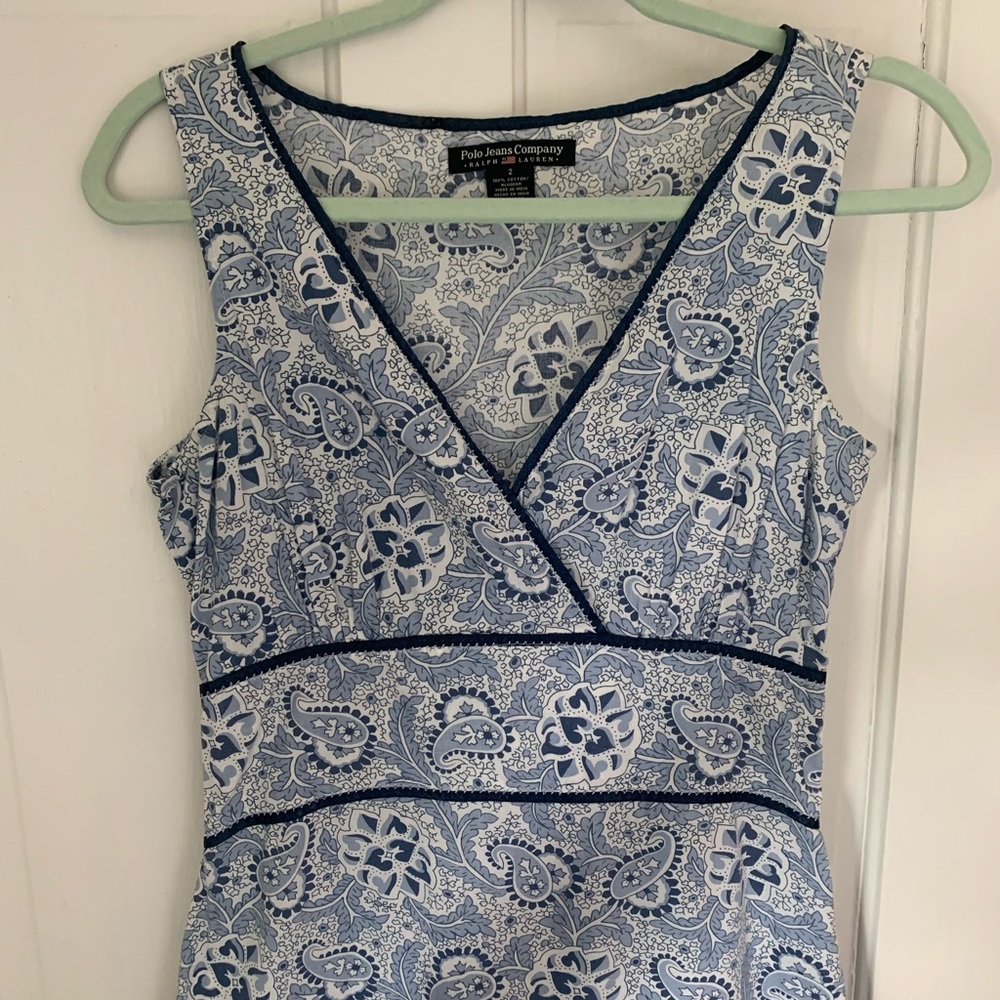 Beautifully detailed polo Jeans Co by Ralph Lauren size 2 paisley print dress.